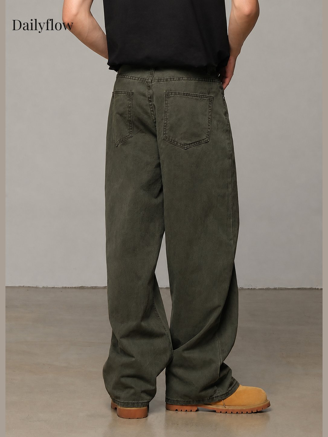 Men's Vintage Washed Relaxed Straight-Leg Jeans