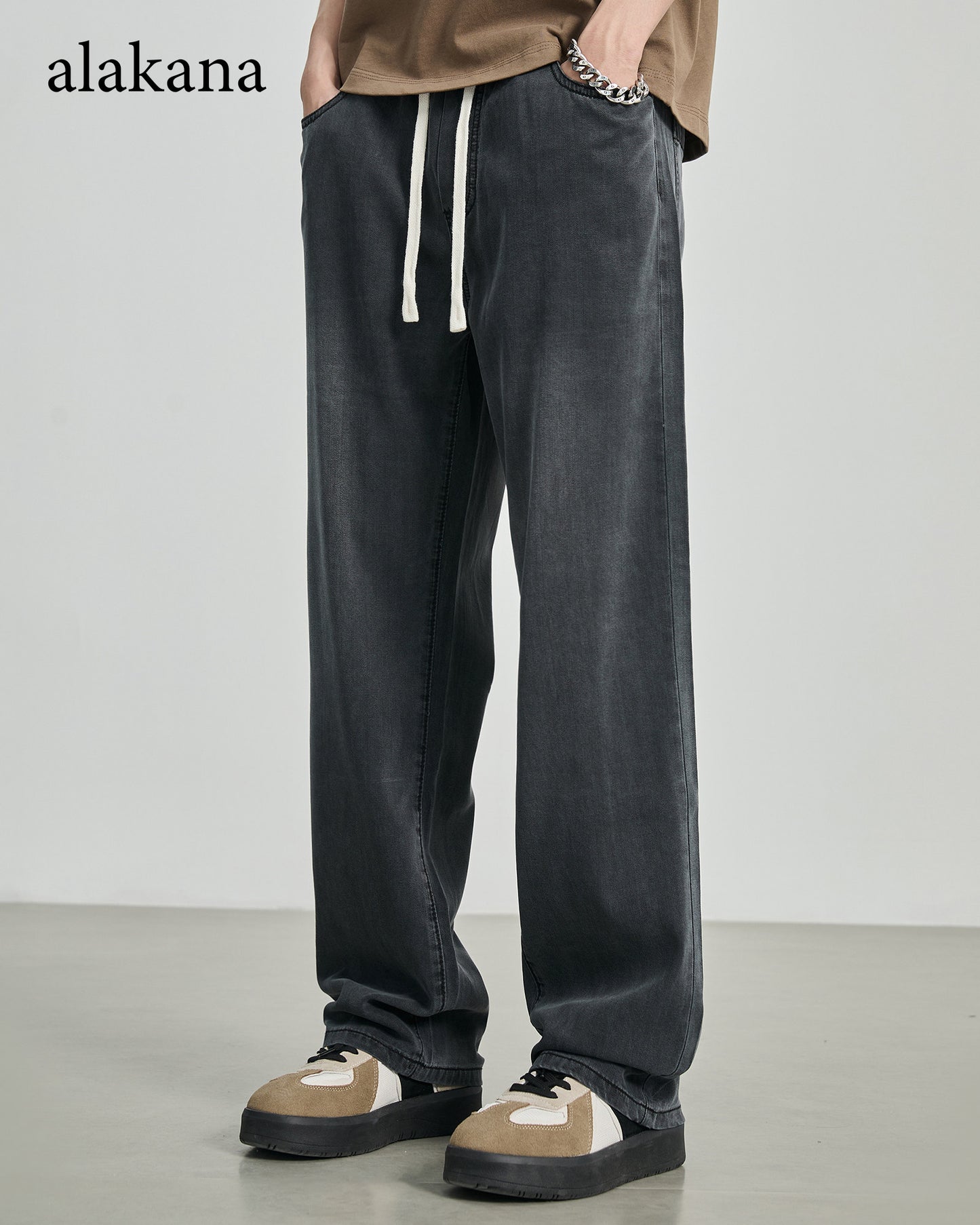 Men's Washed Wide Leg Jeans