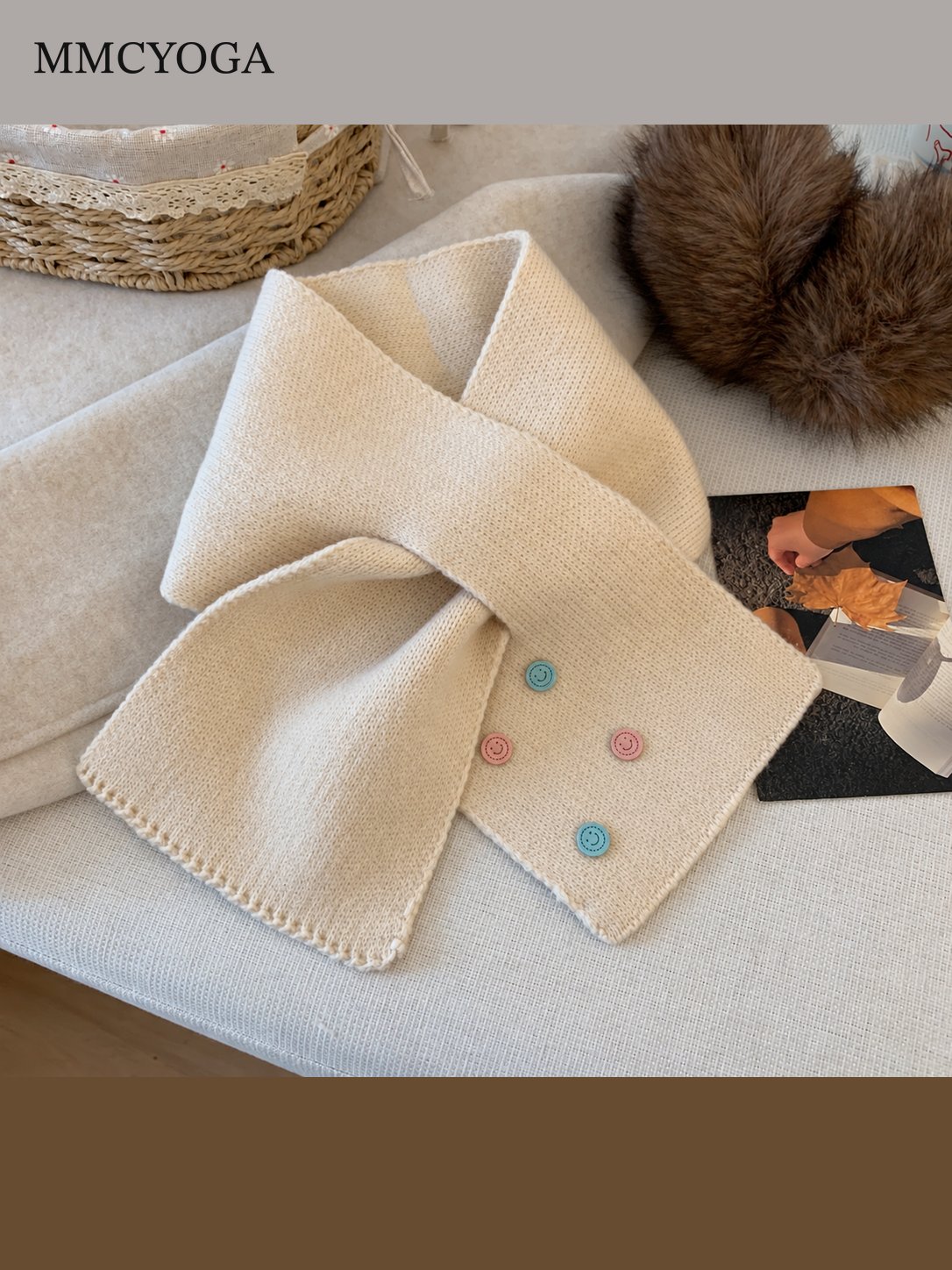 Cute Button-Detail Knit Scarf