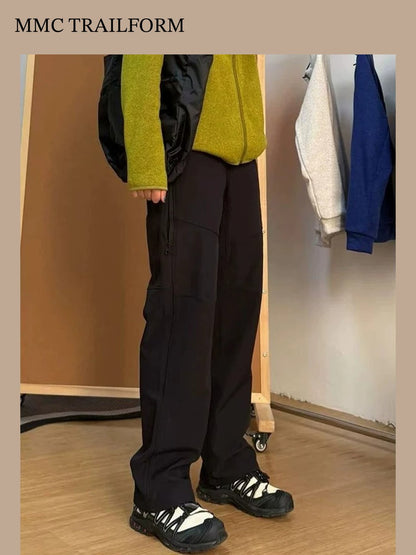 Men's Utility Panel Straight-Leg Cargo Pants